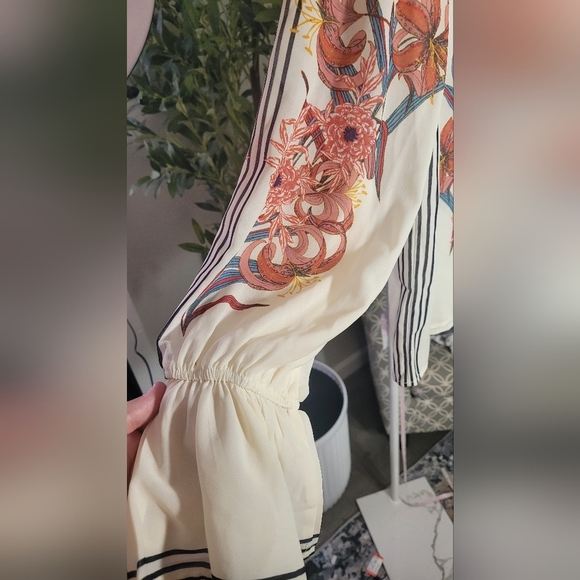 Jealous Tomato Semi Sheer Floral Long Sleeve blouse - Picture 5 of 5